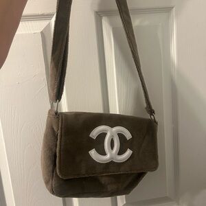 NEW GWP Chanel Beauty Precision Women's Bag